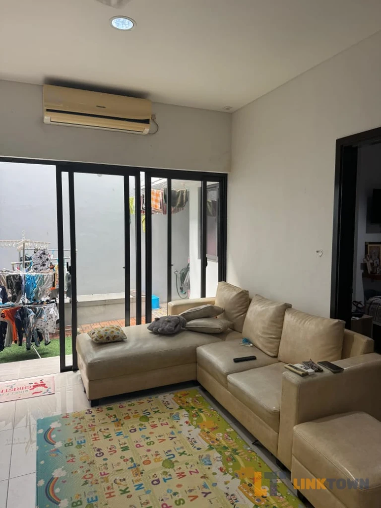 Linktown Jakarta Timur